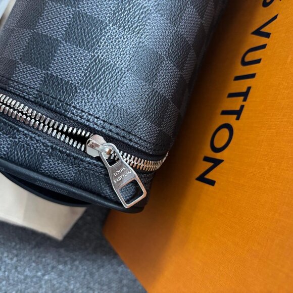 BRAND NEW - LOUIS VUITTON Dopp Kit Toilet Pouch - Picture 11 of 12